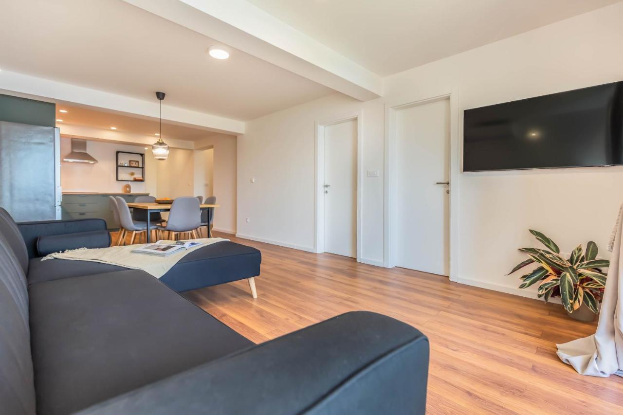 Sea View Apartment 塞莱纳 外观 照片